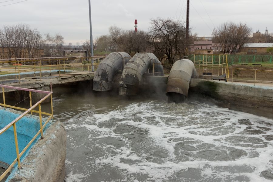 Как очищают сточную воду в Москве