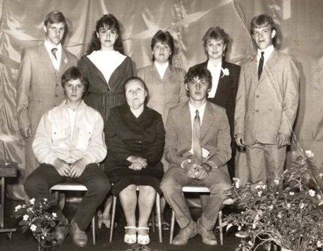 Фотографии выпускных классов школы в Карелии 1964- 2007 года