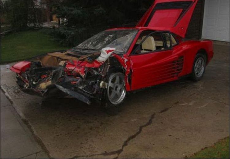 Разбитые вдребезги  Ferrari