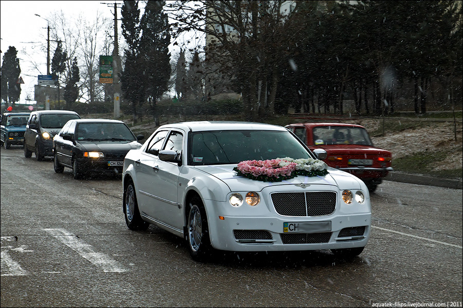 Первые фото новейшего седана GeelyWagen