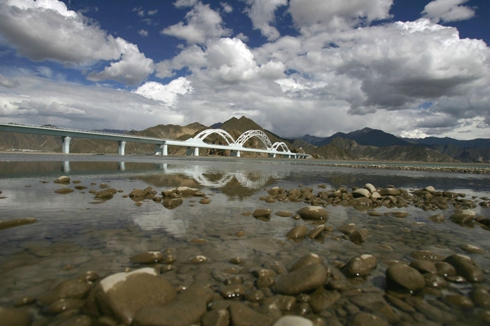Как строилась уникальная Цинхай-Тибетская железная дорога