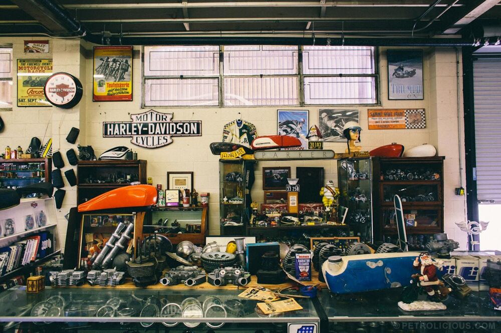 Garage Company - магазин-музей от Yoshi Kosaka