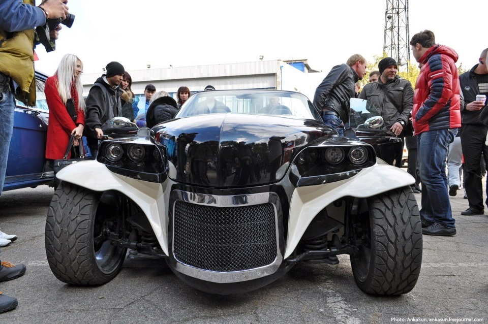 Севастопольские умельцы превращают авторухлядь в уникальные машины