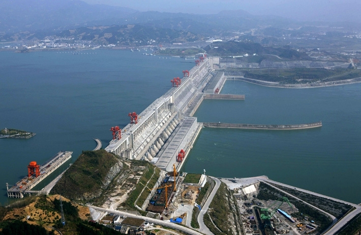 Крупнейшая гидроэлектростанция мира «Три ущелья»