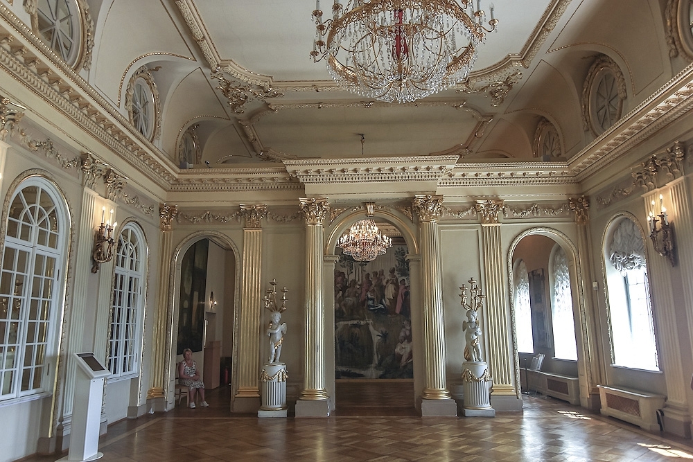 Виртуальная экскурсия по дворцу Меншикова