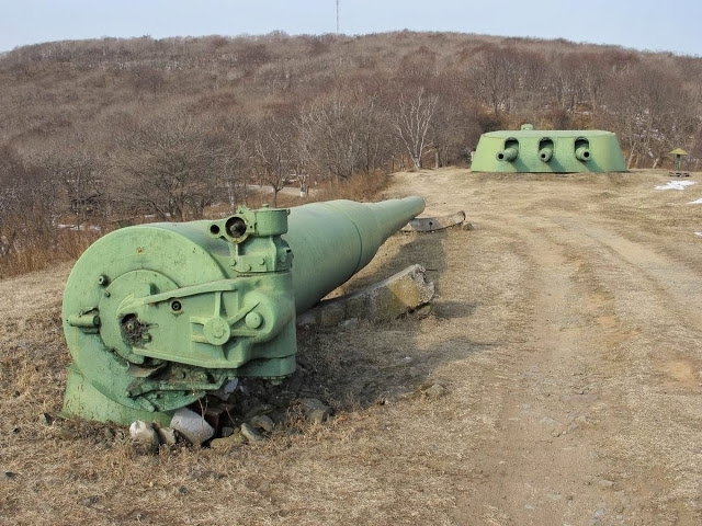  Ворошиловская батарея . Башни МБ-3-12