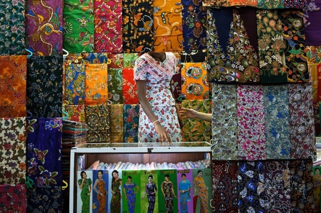  На рынке Бирмы. Фотограф Мацей Дакович