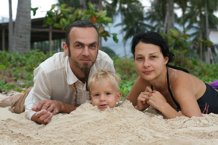 Как белорусская семья зимует в Таиланде