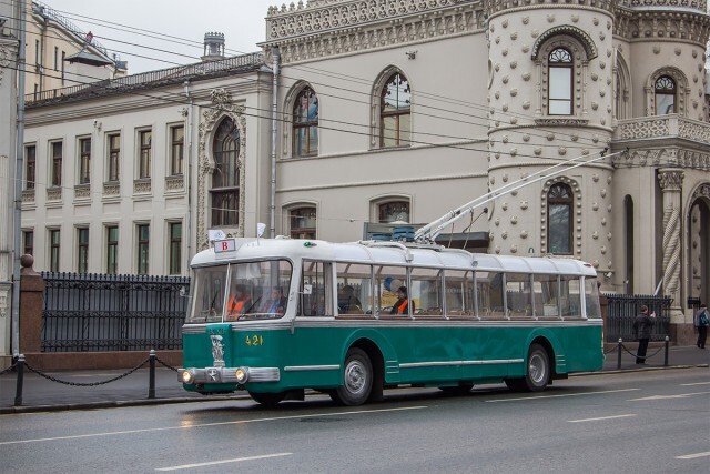 Троллейбус повышенной комфортности в СССР