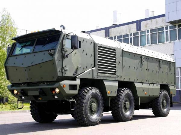 Как устроен новейший военный КАМАЗ 63968 «Тайфун»