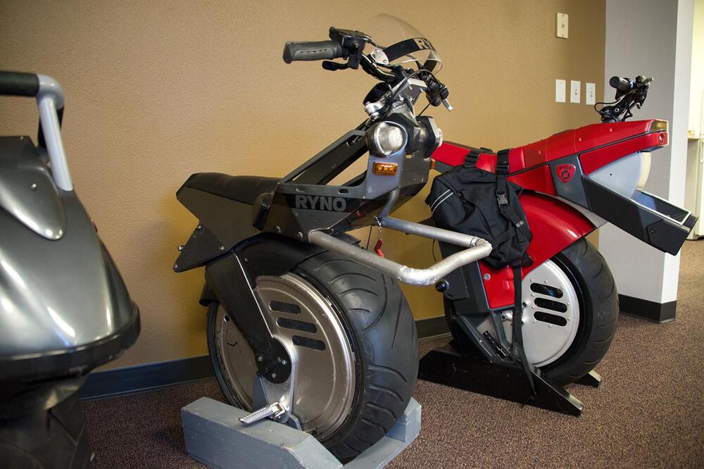 Электрический одноколесный мотоцикл от Ryno Motors
