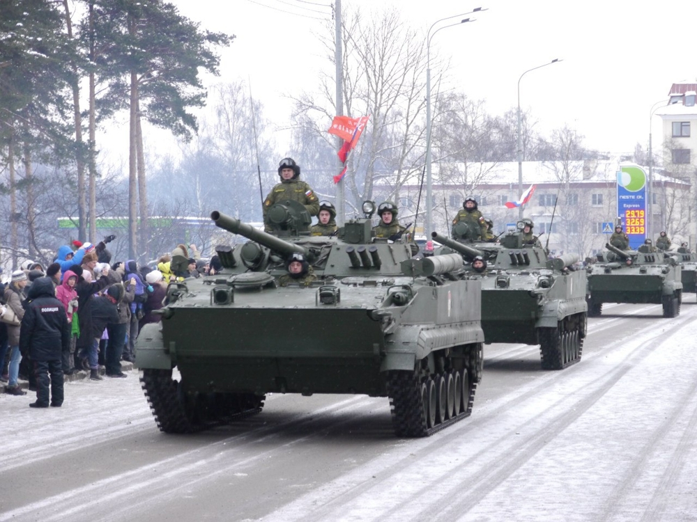 Парад военной техники на 70-летие снятия блокады (27 января 2014 года)