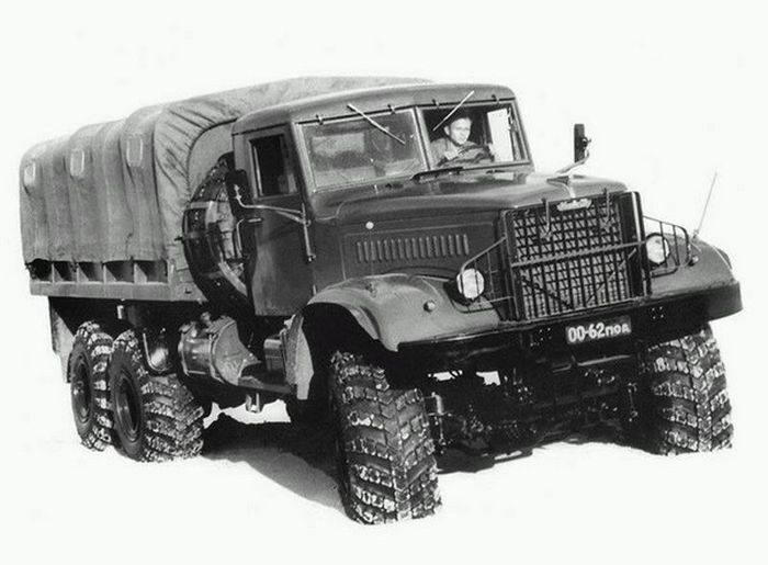 10 легендарных советских грузовиков 