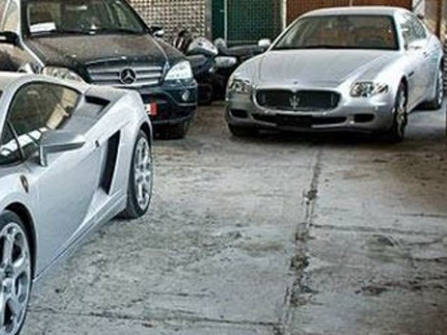 Стоянка конфискованных авто в Хорватии