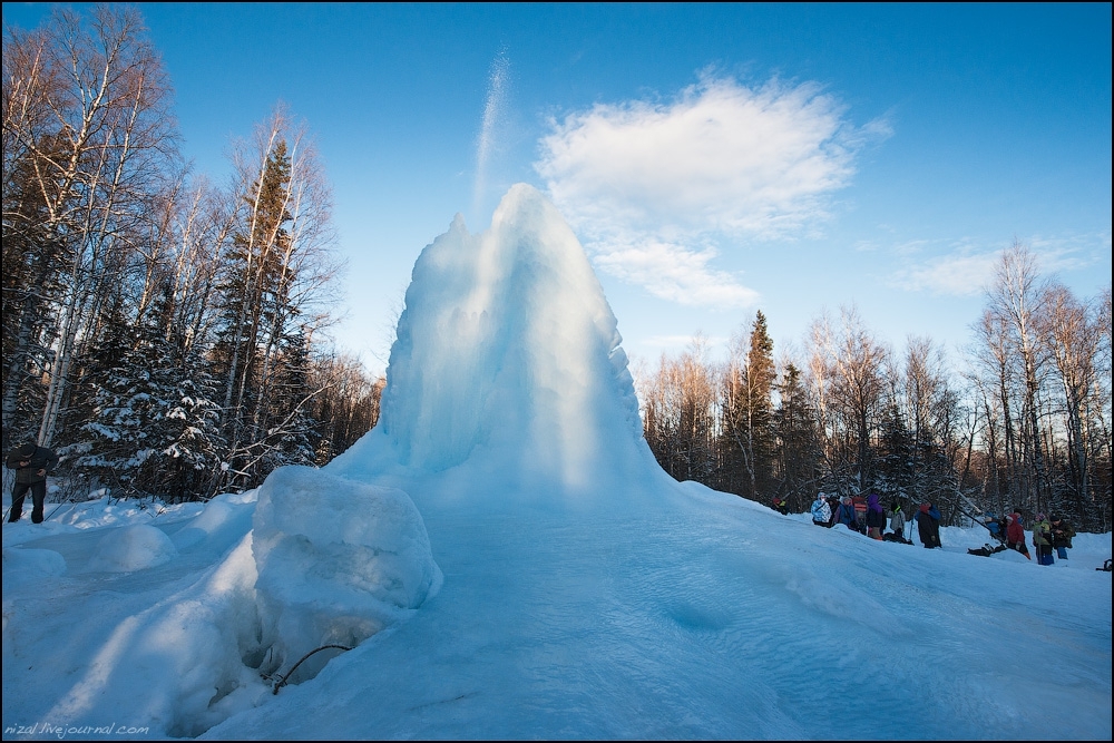 Ледяной фонтан в Зюраткуле
