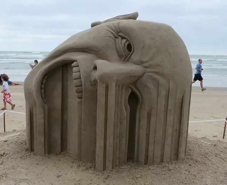 Песчаная скульптура от Гая Оливьера Дево