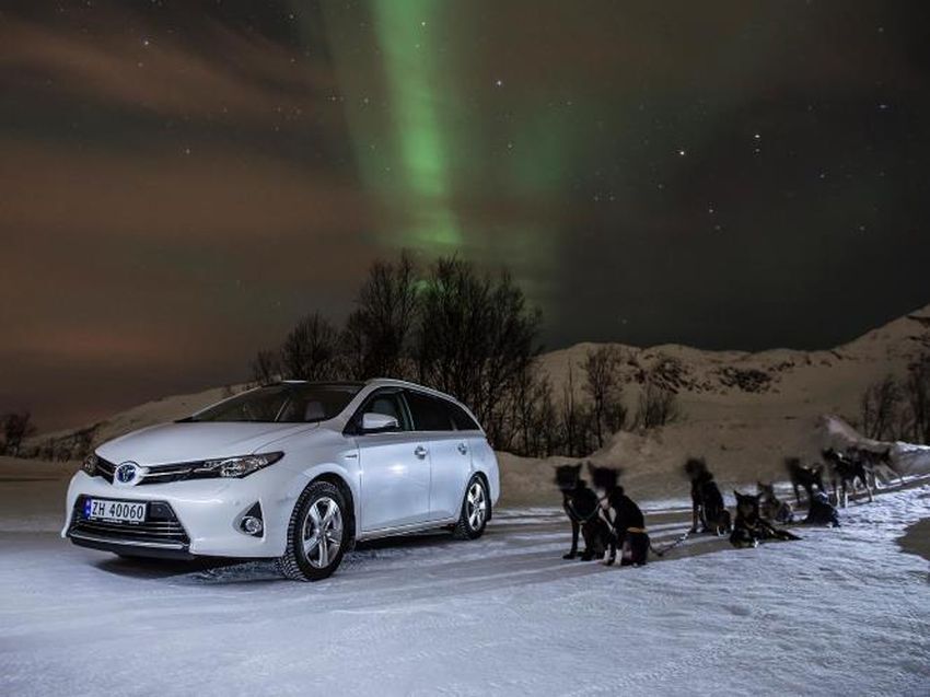 Toyota Auris отправился за северным сиянием