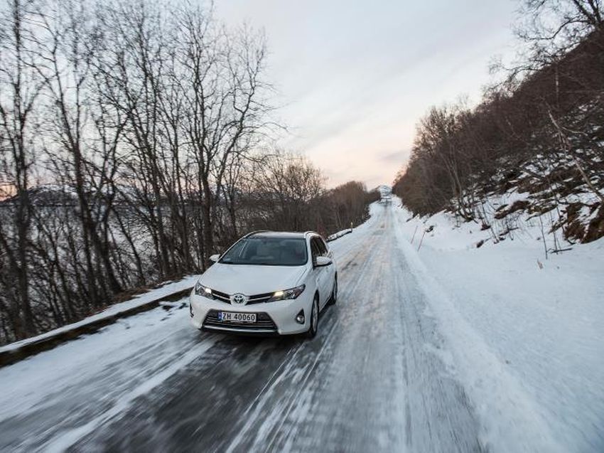 Toyota Auris отправился за северным сиянием