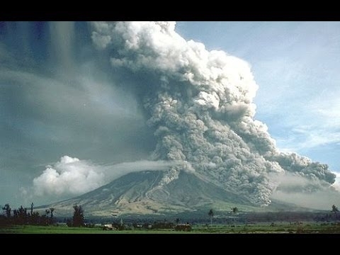 Вулкан на Суматре произвел многочисленные Торнадо 