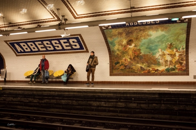 Искусство на рекламных щитах Парижа