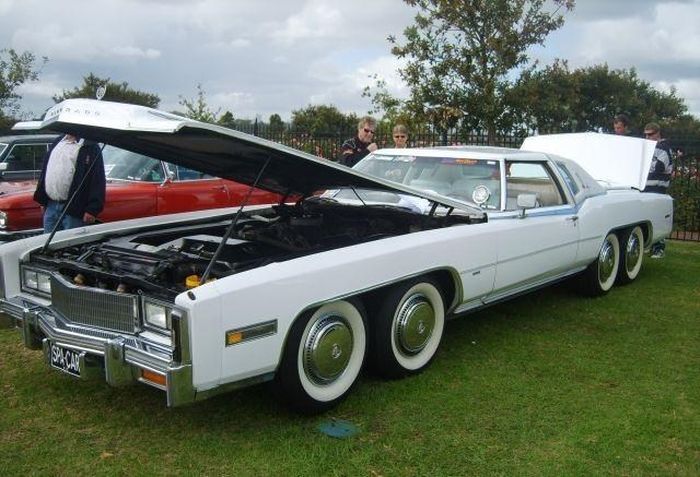 8-колесный Cadillac Eldorado будет продан с аукциона