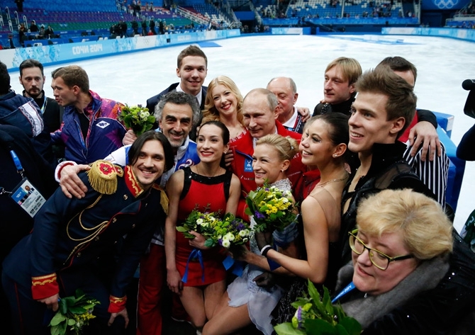 Как Владимир Путин и Дмитрий Медведев смотрят Олимпиаду 