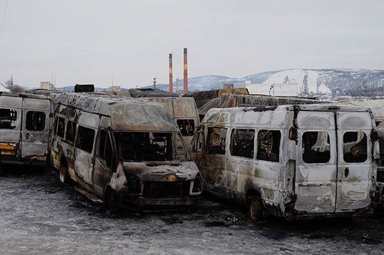 В Мурманске сгорели 19 маршрутных такси