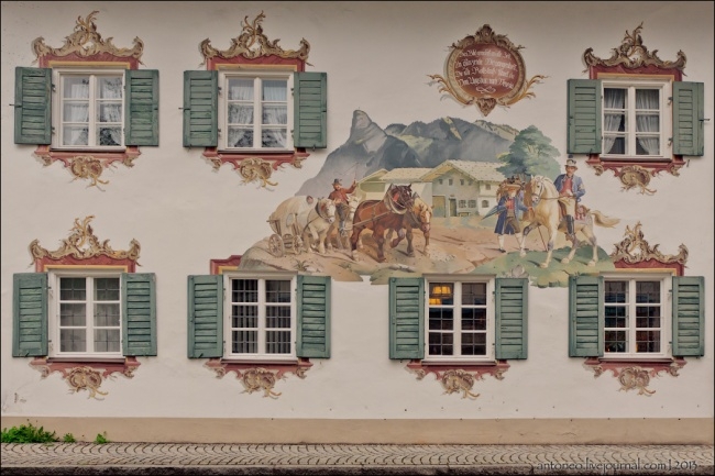 Потрясающие росписи на фасадах домов в Обераммергау