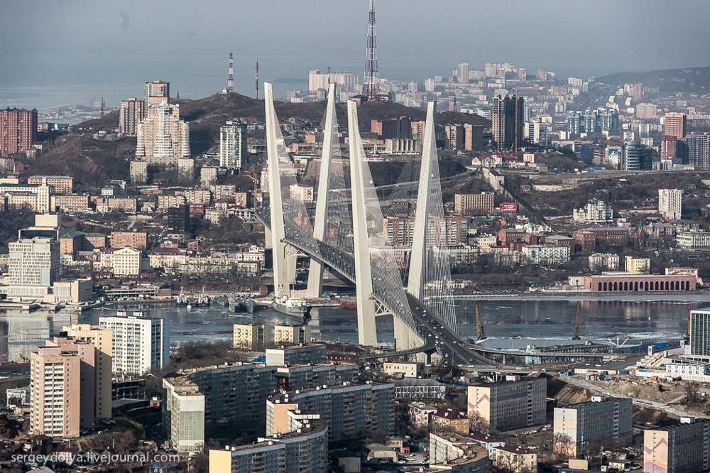 Владивосток и Русский остров с высоты птичьего полёта