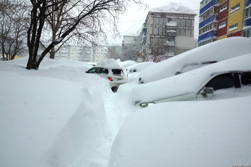 Южно-Сахалинск 17-18.02.2014г. Большой снег