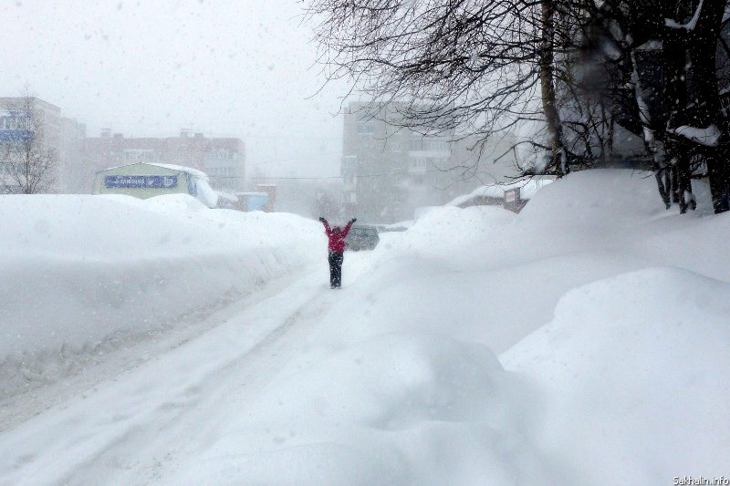 Южно-Сахалинск 17-18.02.2014г. Большой снег