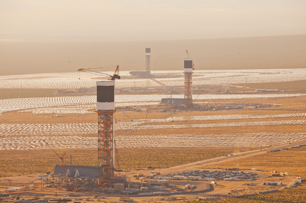 Самая крупная солнечная электростанция в мире