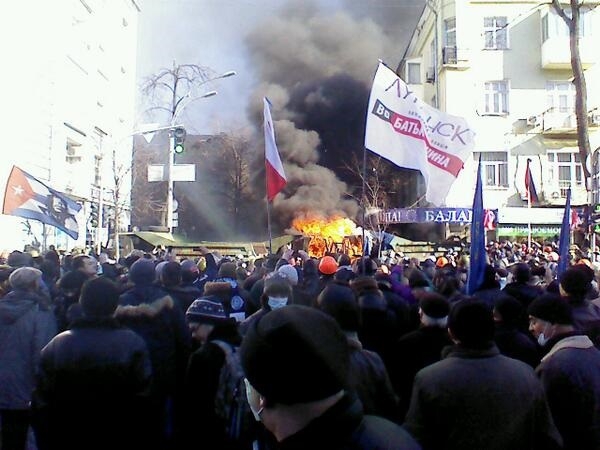 Акции протеста на Украине: Оппозиция пошла в атаку