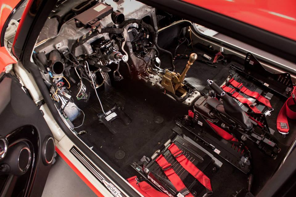 Mini Cooper мотором от Audi