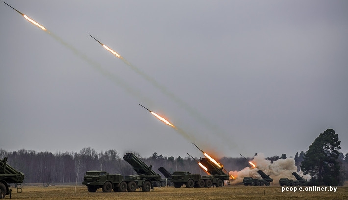 Что едят и чем занимаются белорусские военные на полигоне