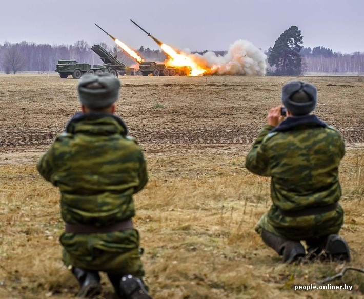 Что едят и чем занимаются белорусские военные на полигоне