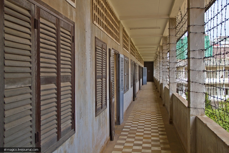 Музей геноцида в Пномпене