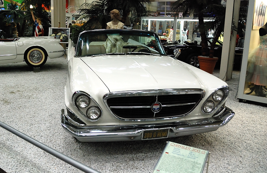 Автомобили в музее Зинсхайма 