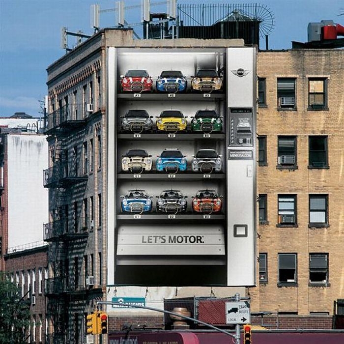Реклама на зданиях…