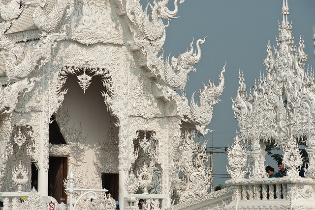 Белоснежный храм Ват Ронг Хун