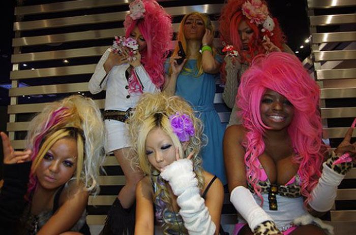 Гяру - новомодный японский фетиш 