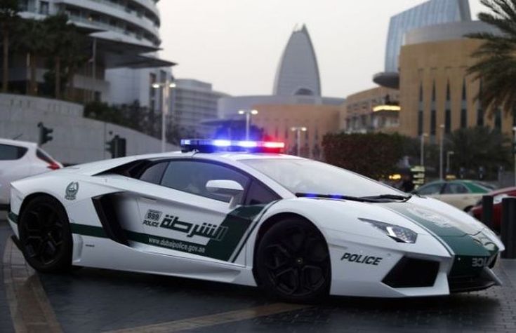 На чем патрулирует улицы полиция Дубая