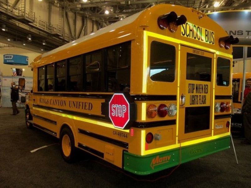Первый электрический школьный автобус
