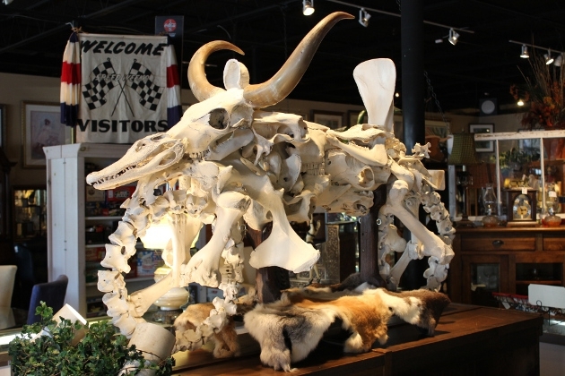 Мотоцикл сделанные из костей коровы!