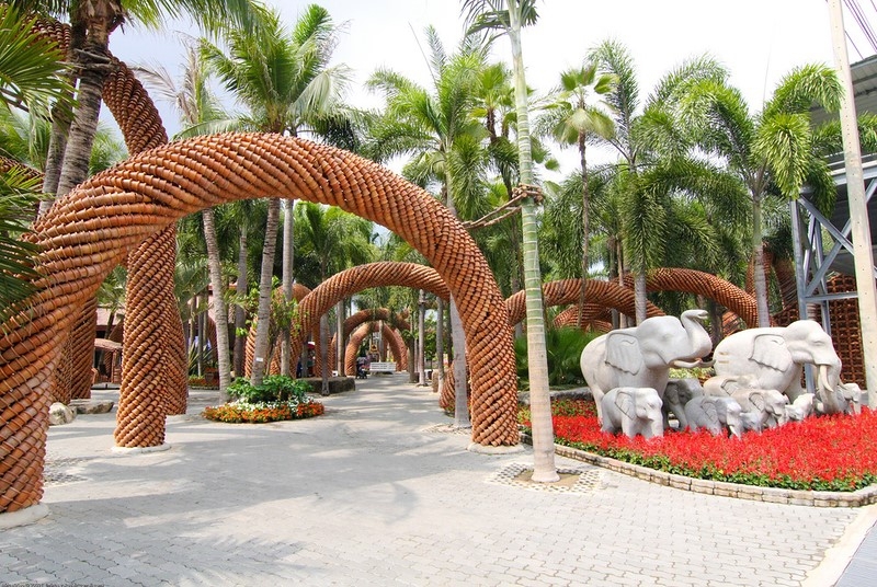 ТАИЛАНД. ТРОПИЧЕСКИЙ САД НОНГ НУЧ (Nong Nooch Tropical Garden)