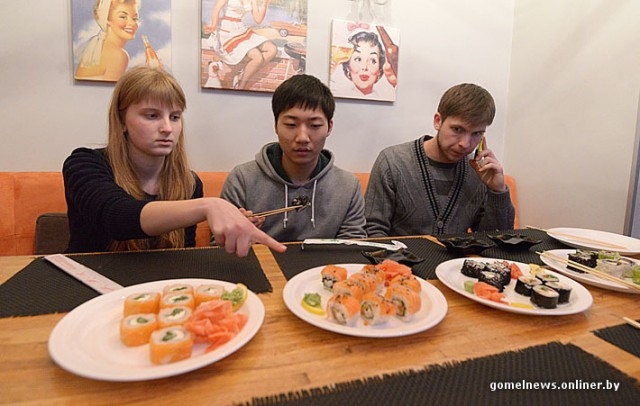 Эксперимент: как японец пробовал белорусские суши