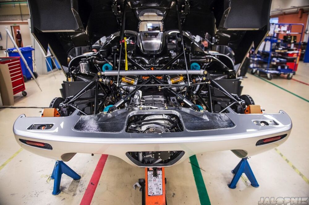 Как появляется на свет гиперкар Koenigsegg One:1 