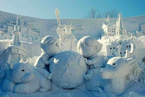 Потрясающие снежные скульптуры