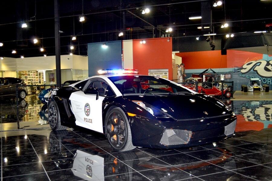 Полиция Лос-Анджелеса получила Lamborghini