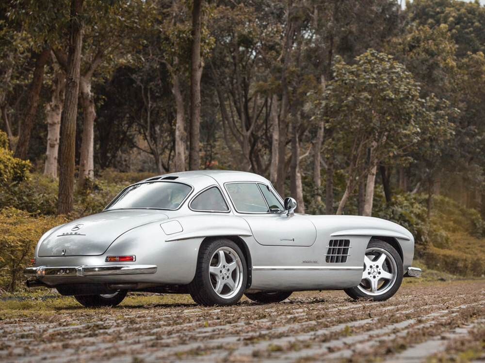 Уникальный Mercedes-Benz 300SL AMG